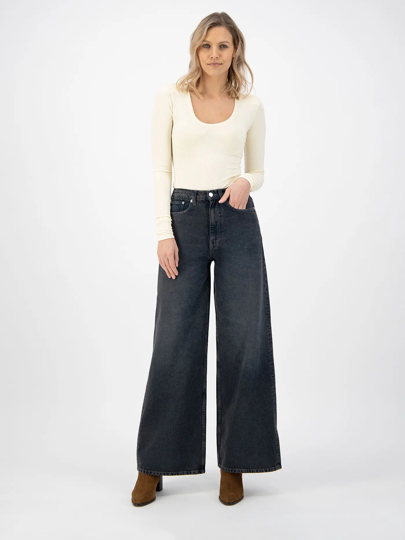 MUD JEANS | Jeans Wide Leg Wyde Sara | 